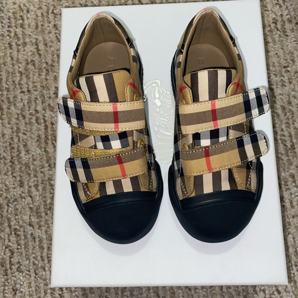 Burberry Sneakers